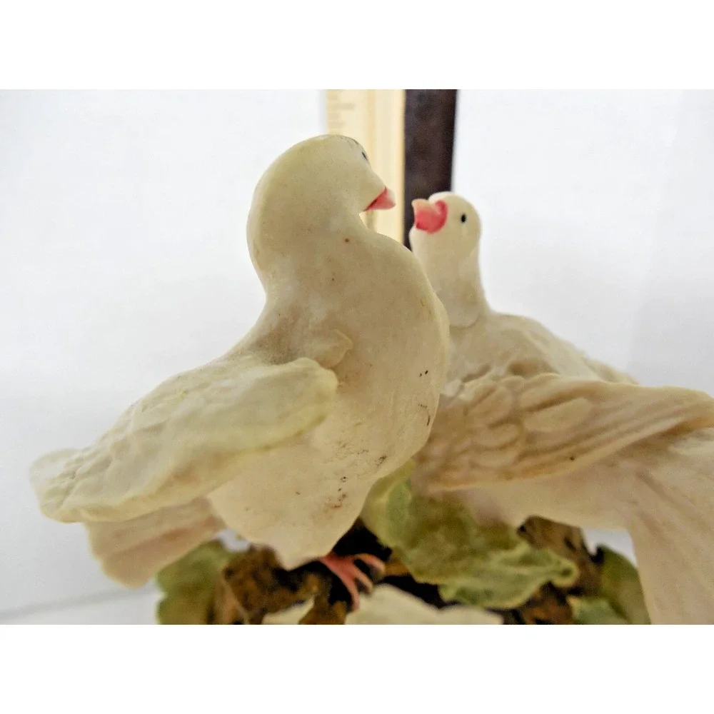 Vintage White Courtship Doves Figurine Statue Signed PUCCI 4.75 in tall
